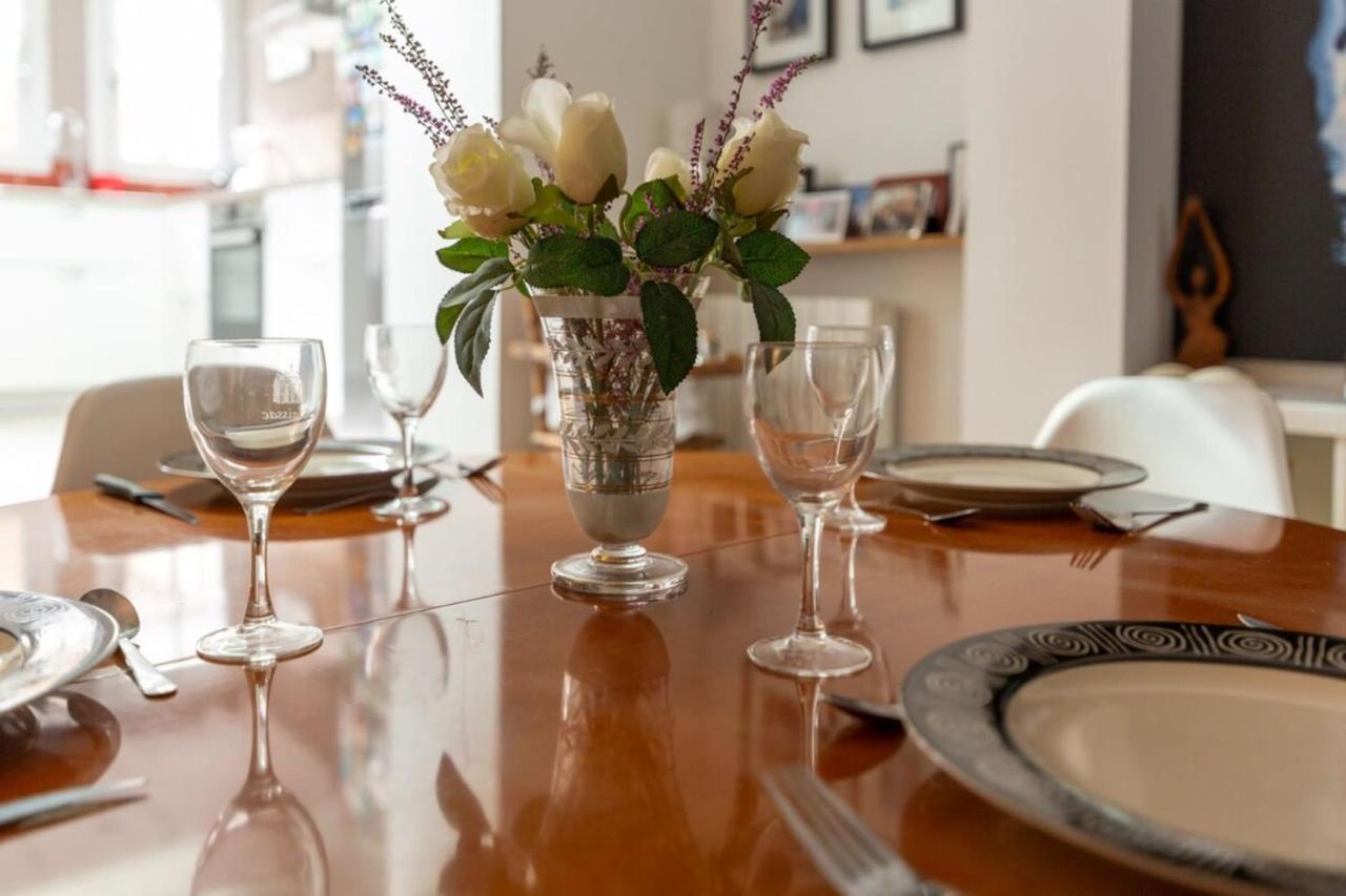 Furnished Apartment Near Palais De La Justice With 2 Bedrooms & A Garden Bordeaux Eksteriør billede