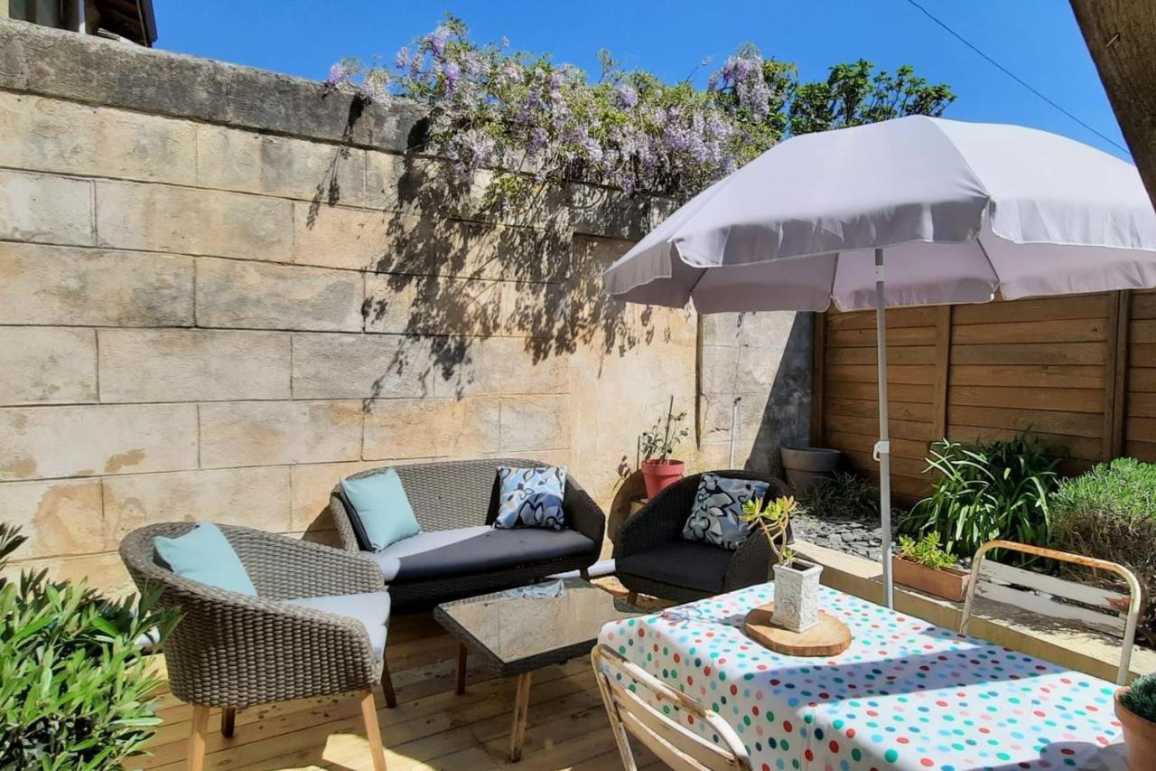 Furnished Apartment Near Palais De La Justice With 2 Bedrooms & A Garden Bordeaux Eksteriør billede